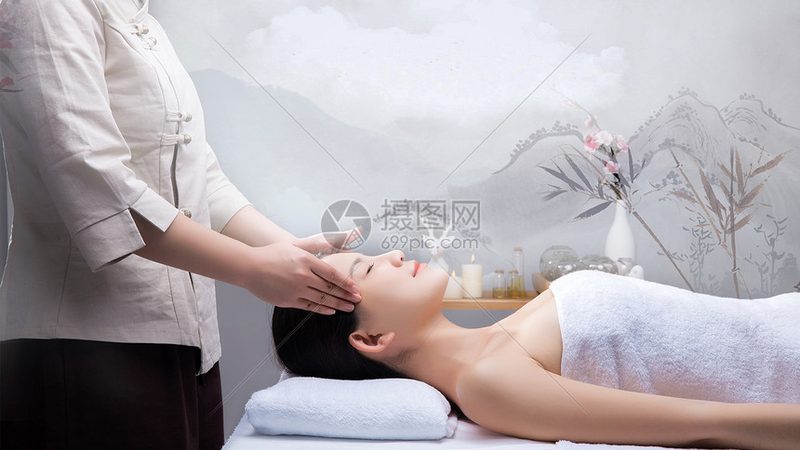 刮痧减肥配合什么精油